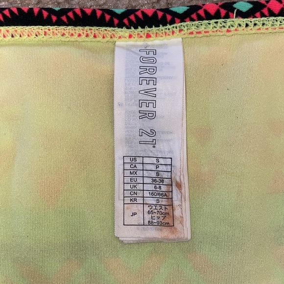 FOREVER 21 fun,geometric design strapless bikini set in Women’s size Small - Picture 13 of 14